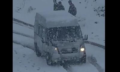 بارش سنگین برف در فاصله ۶۰ کیلومتری ارومیه