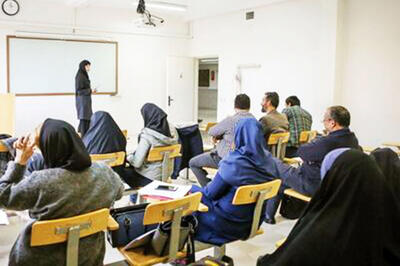  دانشگاهیان پی‌دی‌اف‌خوان شدند