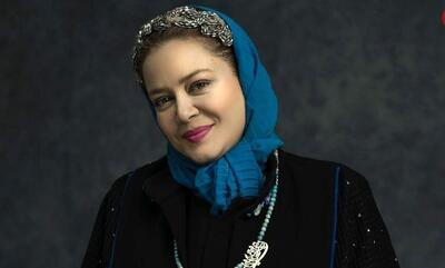  نگاه روز |حجاب زیبایی کامل «مادرخوانده مژگان» سریال بچه مهندس در 50 سالگی 📸