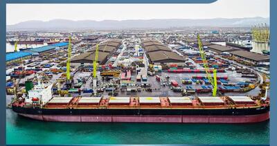  آغاز تخلیه ۶۶ هزار تُن گندم در بندر شهید رجایی