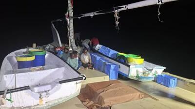  توقیف لنج صیادی متخلف با ۵۰۰ کیلوگرم صید غیرمجاز در آب‌های استان بوشهر