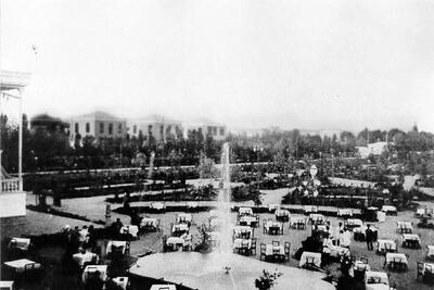  ۹۰ سال پیش در تهران: کافه بلدیه، قبل از تئاتر شهر + عکس