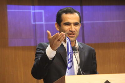 مردم بلوچستان ۱۰ سال کمتر از مردم تهران عمر می‌کنند، چون آنجا پزشک نیست و مافیای پزشکی جلوی افزایش سهمیه پزشکان را گرفته است