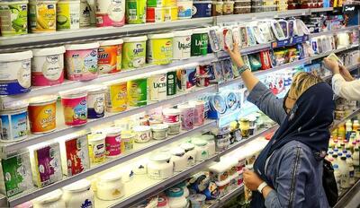 رئیس اتحادیه فرآورده‌های لبنی: سرانه مصرف لبنیات ایران از ۱۳۰ کیلو در سال ۸۹ به ۵۰ کیلو کاهش یافته / ۴۰ تا ۴۵ میلیون نفر از جامعه دیگر قدرت خرید لبنیات ندارند