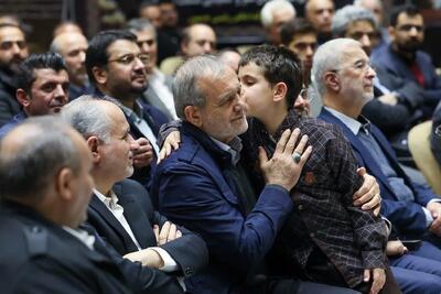 تصاویر؛ حضور رئیس‌جمهور در مراسم ختم خانواده سقاب اصفهانی