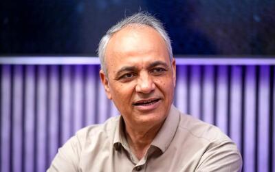 کنایه زیدآبادی به پزشکیان برای سیاه کردن خط‌های سفید: اقتدار حالت معکوسش را هم دارید!