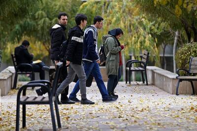 امروز دانشگاه از هر زمانی سیاست گریز‌‌تر است