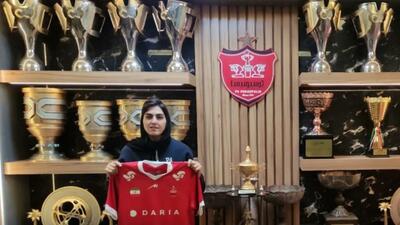 زهرا قنبری در پایان نیم‌فصل به پرسپولیس پیوست
