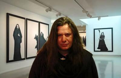 افشین پیرهاشمی در نخستین سالمرگ در گالری بوم تهران / ویدئو