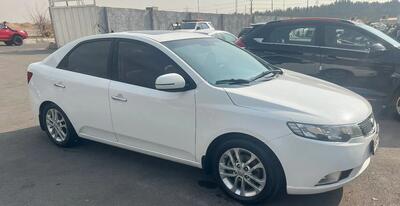  حراج 2 دستگاه خودرو های کیا سراتو 1398 کارکرده خارجی (موسسه توسعه و عمران)