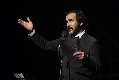 سجاد افشاریان در تدارک یک تئاتر و چند خبر از «حقیقت»