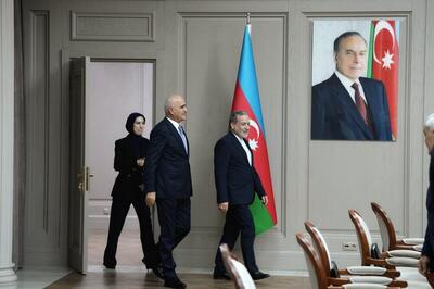  ابراز اطمینان عراقچی از نتایج رایزنی‌ها با مقامات باکو در گسترش روابط ایران و آذربایجان