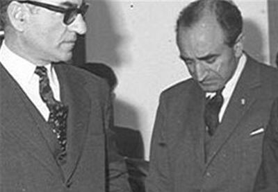  خاطرات علم: وزیر اقتصاد گفت؛ وضع مالی مملکت وحشتناک است، نمی‌دانم چه خاکی به سر بریزم