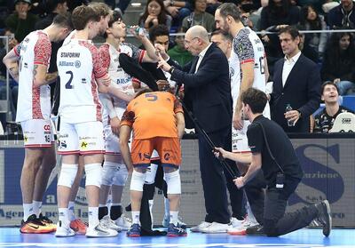 والیبال ایتالیا| شکست سنگین و عجیب شاگردان پیاتزا - پارس فوتبال