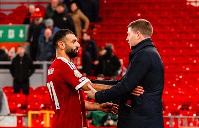 بازیکن سابق لیورپول: صلاح هیچ‌وقت بار تیم را به دوش نکشید، آن کار را جرارد انجام می‌داد - پارس فوتبال