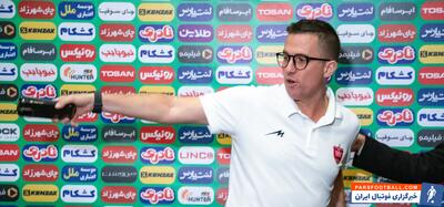 ساعت ۱۲ سعید دقیقی سرمربی تیم پیکان ؛ ساعت ۱۲:۳۰ اوسمار ویرا سرمربی پرسپولیس