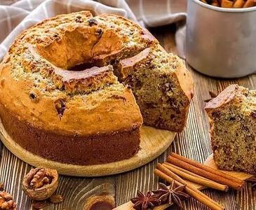  کیک عسل و کشمش؛ دستور ساده و خوش‌عطر برای عصرهای پاییزی