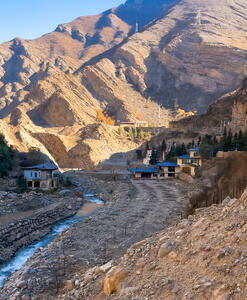 نزاع بر سر حریم «الیت»