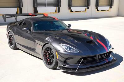 دوج وایپر با ۲۱۰۰ اسب بخار قدرت، وقتی افعی هایپرکارها را به چالش می‌کشد - پدال