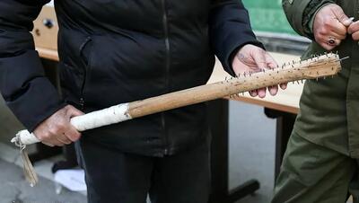 فیلم لحظه حمله خشمگینانه یک مرد به مطب دندانپزشکی دکتر احمدآبادی در یزد