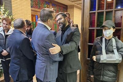  مراسم ترحیم خانواده سقاب اصفهانی در تهران با حضور رئیس جمهور برگزار شد (۱۷ آذر ۱۴۰۴) + فیلم