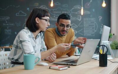 ۵ راه برای حفظ لحن انسانی در نویسندگی تجاری در عصر هوش مصنوعی و اتوماسیون - شارا