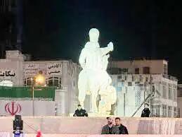  چند پرسش درباره مجسمه «زانوزنندگان‌»