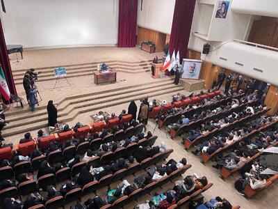  روایت تصویری از برگزاری مراسم روز دانشجو در دانشگاه شهید باهنر کرمان