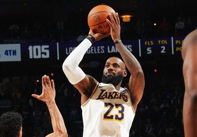 10 امتیاز متوالی لبران جیمز در کوارتر چهارم - تسنیم