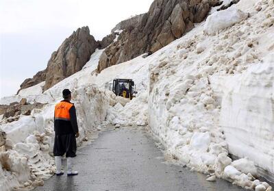 برف و کولاک جاده پاوه به مریوان را مسدود کرد - تسنیم