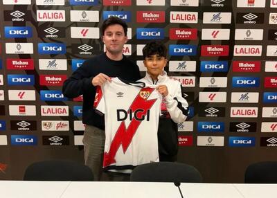 پدیده 15 ساله ایرانی به رایو وایکانو پیوست