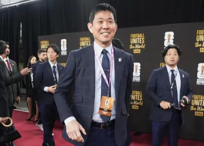 وسواس سرمربی ژاپن، بازدید از کمپ تیمش در جام جهانی!