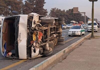 واژگونی پژو ۴۰۵ در جهرم با سه کشته و ۱۰ مصدوم