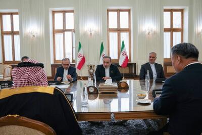 نشست هیأت‌های عربستان و چین با عراقچی