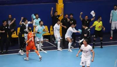 شانس قهرمانی سیرجانی‌ها به مو رسید اما پاره نشد!