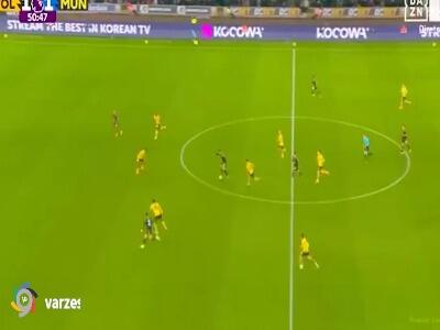 پاس گل دالو؛ گل دوم منچستریونایتد توسط امبومو در دقیقه 51