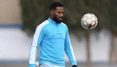 نازون همچنان دور از ترکیب استقلال