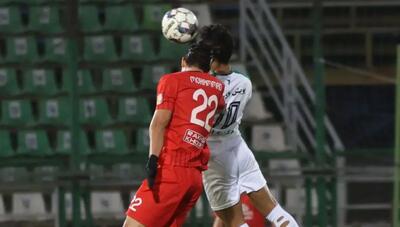 ذوب‌آهن و تراکتور امتیازها را تقسیم کردند؛ توقف مدافع عنوان قهرمانی به نفع مدعیان شد