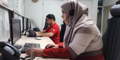  لحظه نجات جان مرد ۴۵ ساله با راهنمایی اپراتور هلال‌احمر (فیلم)