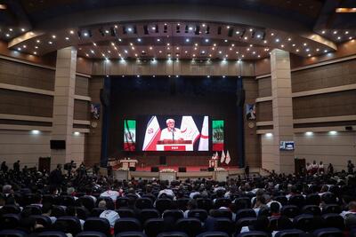 بابت مشکلات معیشتی از مردم عذرخواهی می‌کنیم