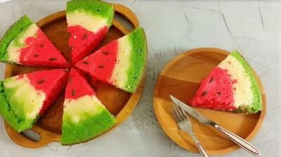  طرز تهیه کیک هندوانه ای شب یلدا بدون فر در قابلمه