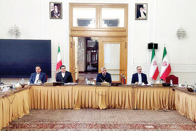 نشست وزارت خارجه برای فرش ایرانی