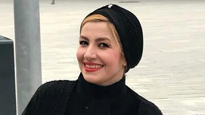  زیارت مشهد به سبک ملیکا زارعی؛ خاله شادونه در حال دعا و نیایش+ عکس