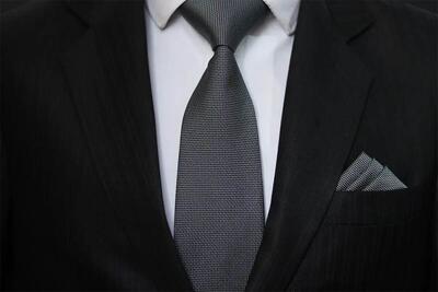 مجبوریم به‌خاطر کراوات نزدن از مقامات دیگر کشورها عذرخواهی کنیم! + فیلم