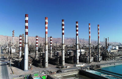  پالایشگاه بندرعباس در جمع ۱۰ شرکت برتر بورس کالا