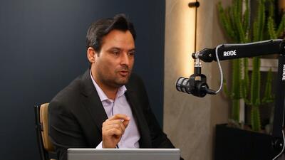 ویدیو/آمار‌های قابل توجه حاجی مرادی، عضو ارشد اندیشکده آب دانشگاه شریف: نیمی از مصرف آب روزانه هر تهرانی برای حمام است، ۱۷.۷ درصد توالت، ۶ درصد روشویی، فقط ۲.۹ درصد بابت پخت و پز و ۱.۶ درصد بابت آشامیدن؛ این یعنی کمتر از ۲۵ درصد از مصرف فعلی نیاز به آب با کیفیت دارد