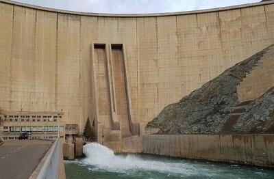 سد زاینده‌رود در پایین‌ترین سطح تاریخ/ ورودی آب به ۵.۵ مترمکعب رسید