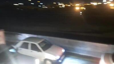 تصادف زنجیره‌ای دست‌کم ۱۵ خودرو در بزرگراه امام علی تهران