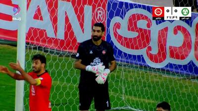 واکنش بیرانوند مانع از باز شدن دروازه تراکتور مقابل ذوب آهن شد