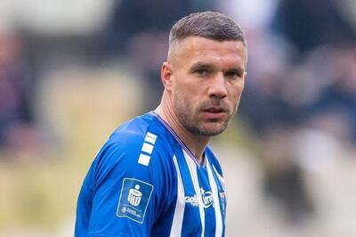 پودولسکی: خوشحالم که هنوز در 40 سالگی بازی می‌کنم